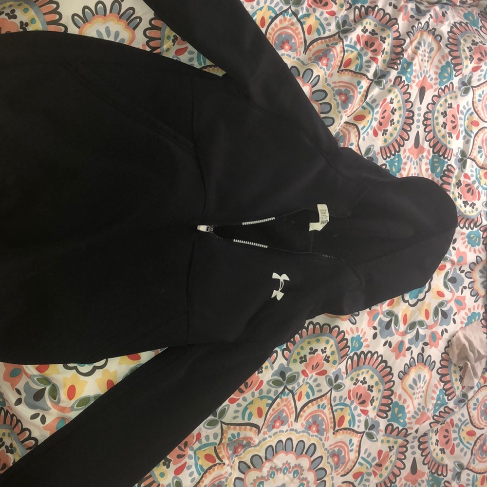 Under armour pullover.